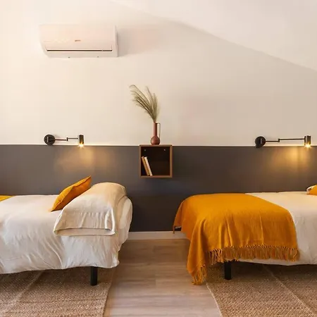 Duplex With Terrace Near Bcn Apartmán