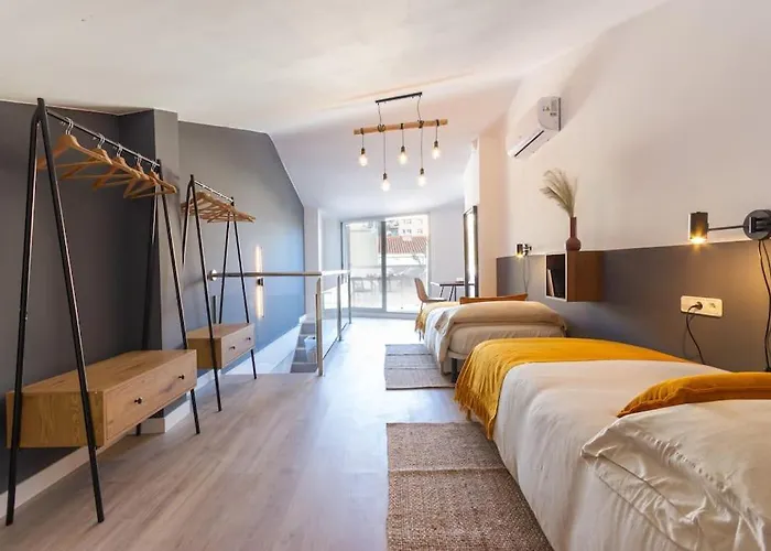 Duplex With Terrace Near Bcn Apartmán *