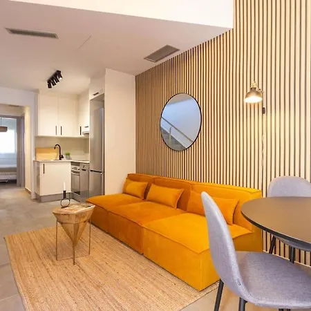 Duplex With Terrace Near Bcn