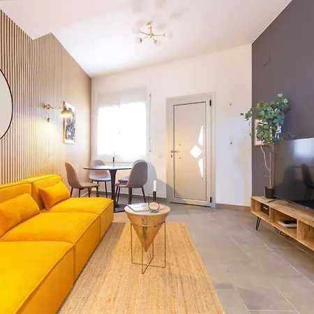 Duplex With Terrace Near Bcn